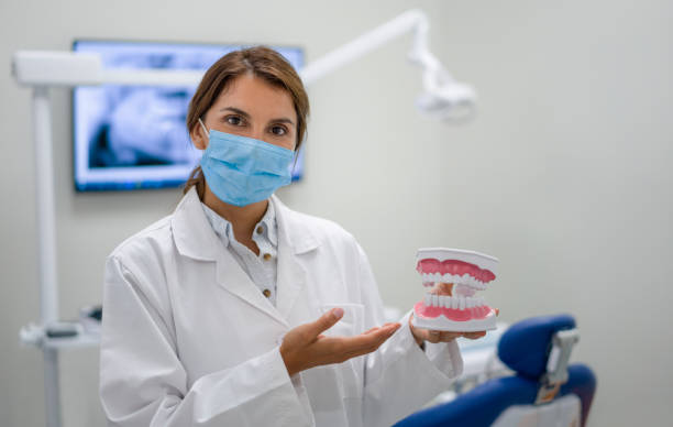 Best Cracked Tooth Emergency Dentist  in Wlowbrook, IL